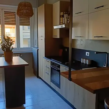 아파트 Ljus 디아노마리나